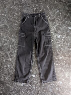 black cargo pants